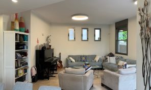 קוטג ייחודי להשכרה במערב רעננה